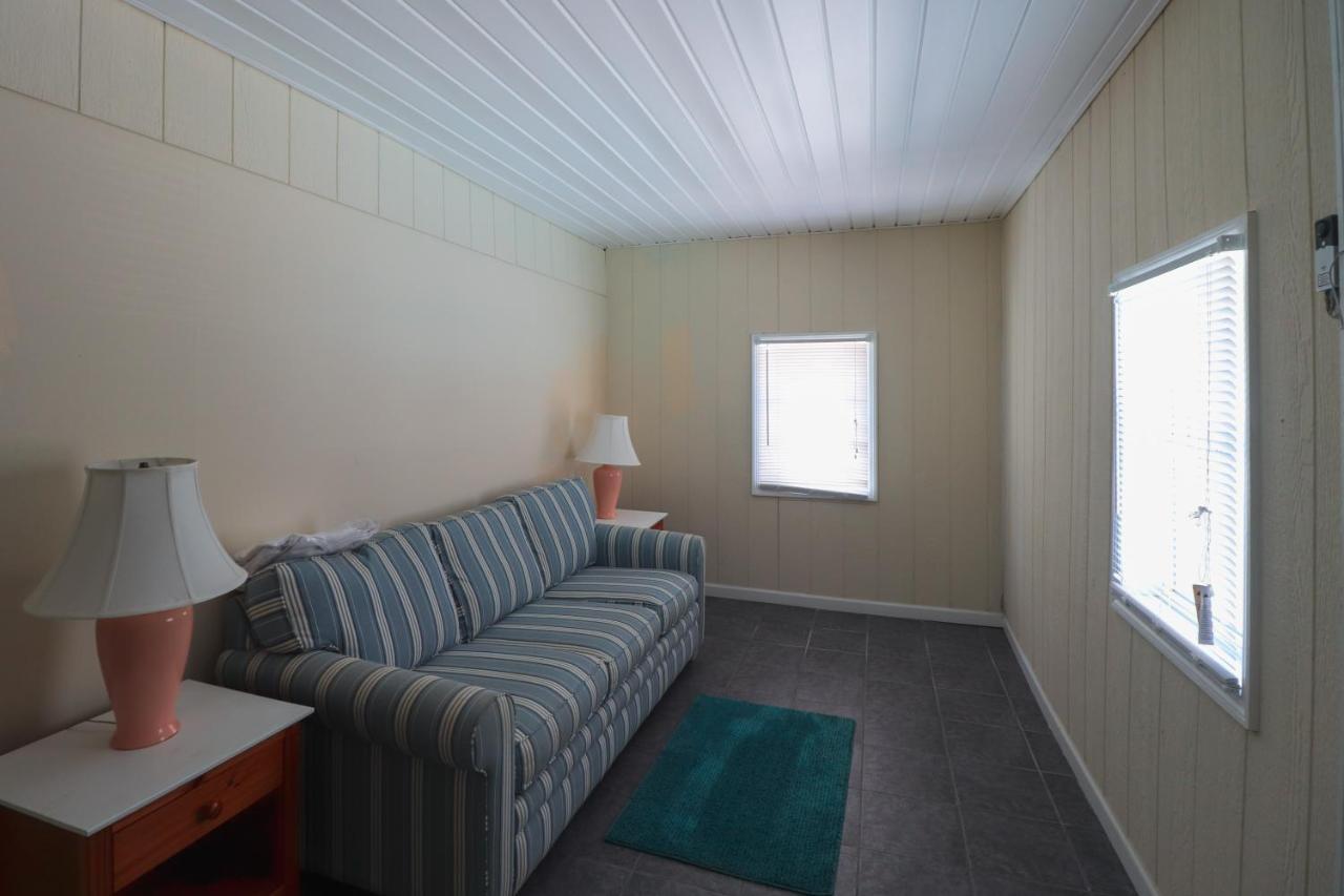 Loris Landing Cottage Миртл-Бич Экстерьер фото